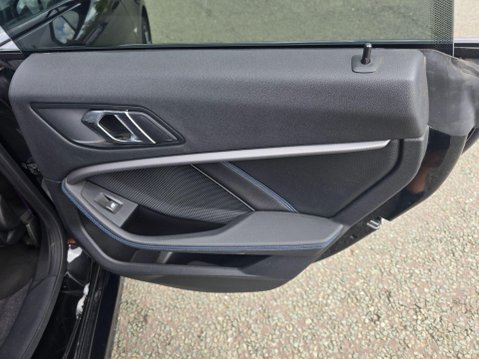 BMW 2 Series 2.0 220i M Sport DCT Euro 6 (s/s) 4dr 15