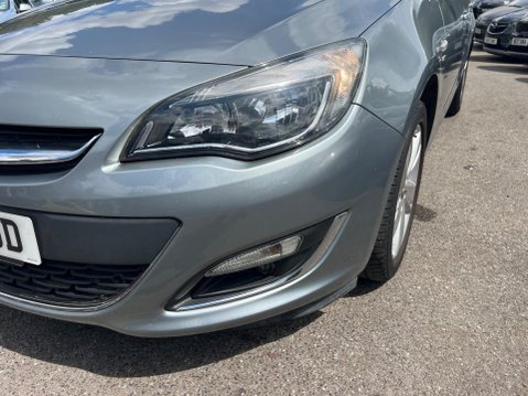 Vauxhall Astra 1.4 16v SRi Euro 5 5dr 11