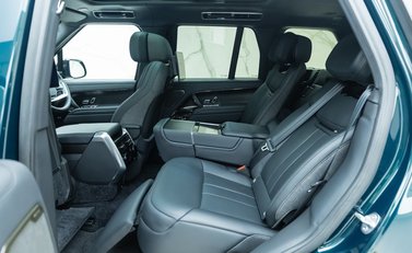 Land Rover Range Rover P530 SV 20