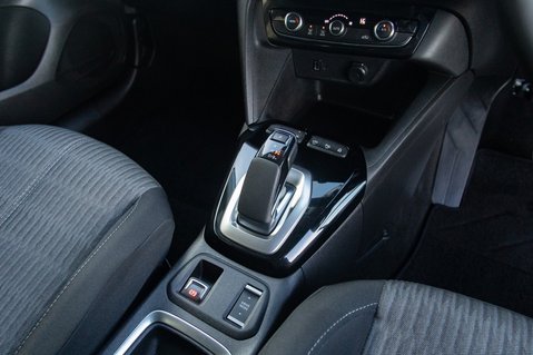 Vauxhall Corsa SE NAV PREMIUM 33