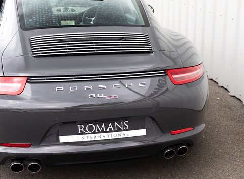 Porsche 911 (991) 50th Anniversary Edition 24