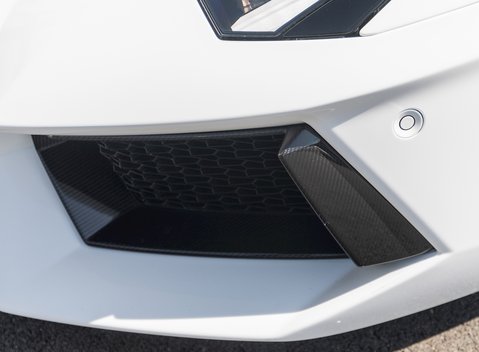 Lamborghini Aventador LP700-4 Roadster 26