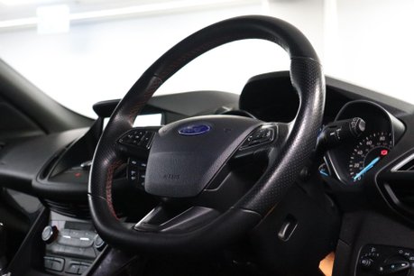Ford Kuga ST-LINE 12