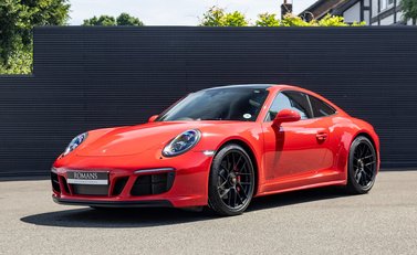 Porsche 911 Carrera 4 GTS (991.2) 2