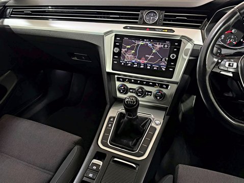 Volkswagen Passat SE BUSINESS TDI BLUEMOTION TECHNOLOGY 16
