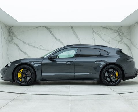 Porsche Taycan Turbo S Sport Turismo