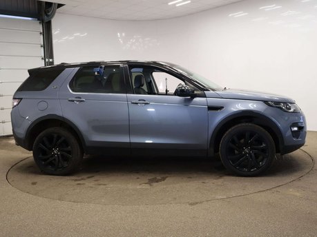 Land Rover Discovery Sport 2.0 Discovery Sport Black HSE TD4 Auto 4WD 5dr 7