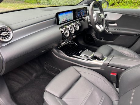 Mercedes-Benz A Class 2.0 A35 AMG (Premium Plus) SpdS DCT 4MATIC Euro 6 (s/s) 5dr 33