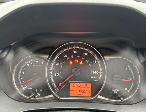 Toyota Yaris 1.3 Yaris Icon VVT-i 5dr 16