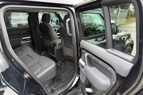 Land Rover Defender 110 110 XS EDITION D250 3.0 LITRE MHEV - BLACK PACK -SIDE STEPS -PAN ROOF  37