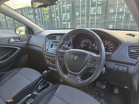 Hyundai i20 1.4 SE Hatchback 5dr Petrol Auto Euro 6 (100 ps) 21