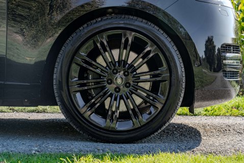 Land Rover Range Rover First Edition 6