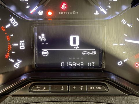 Citroen C3 1.2 PureTech PLUS Hatchback 5dr Petrol Manual Euro 6 (s/s) (83 ps) 9