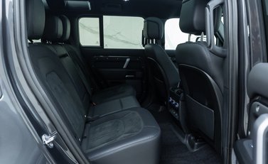 Land Rover Defender 110 V8 P525 18