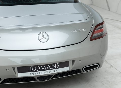 Mercedes-Benz SLS AMG 23