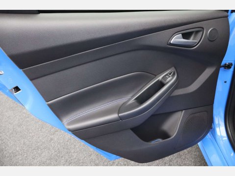 Ford Focus 2.3 Focus RS 4WD 5dr 36