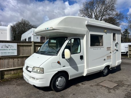 Auto-Sleepers Nuevo ES 4 BERTH PEUGEOT BOXER 2.2 HDI CHASSIS 1