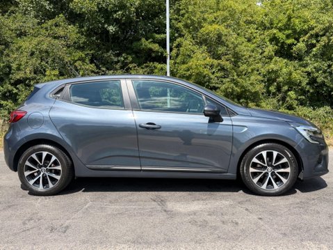 Renault Clio 1.0 TCe Iconic Edition Euro 6 (s/s) 5dr 2