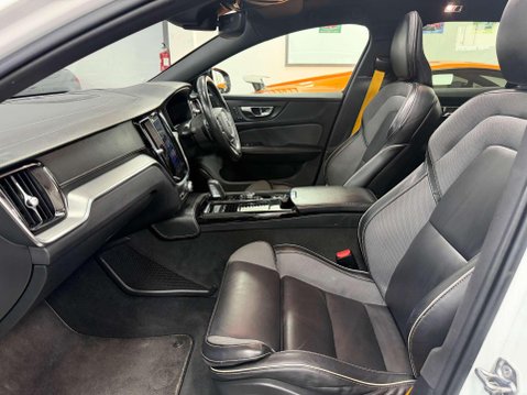 Volvo V60 2.0h T8 Twin Engine 11.6kWh Polestar Engineered Estate 5dr Petrol Plug-in H 54