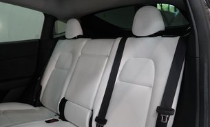 Tesla Model Y LONG RANGE AWD Enhanced Autopilot White Interior 20" Induction Alloys VAT Q 18