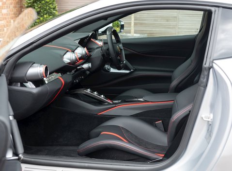 Ferrari 812 Superfast 13