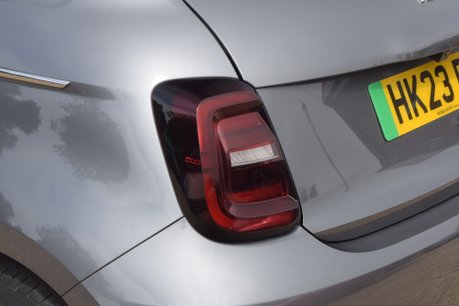 Fiat 500e La Prima 21