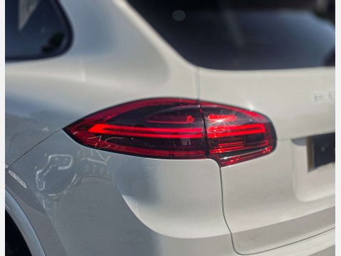 Porsche Cayenne 3.0 Cayenne D Platinum Edition V6 Tiptronic S A 4WD 5dr 23