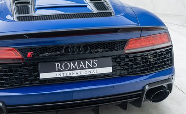 Audi R8 V10 PERFORMANCE CARBON BLACK SPYDER 33