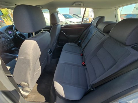 Volkswagen Golf SE 15