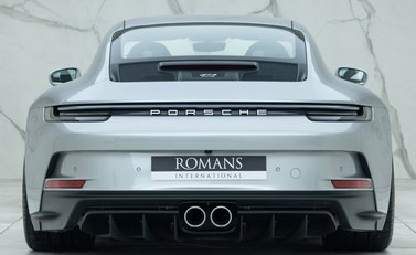 Porsche 911 GT3 Touring (992) 5