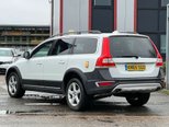 Volvo XC70 2.4 D5 SE Lux Estate 5dr Diesel Auto AWD Euro 6 (s/s) (220 ps) 11