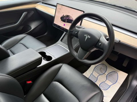 Tesla Model 3 Model 3 Standard Range + 4dr 8