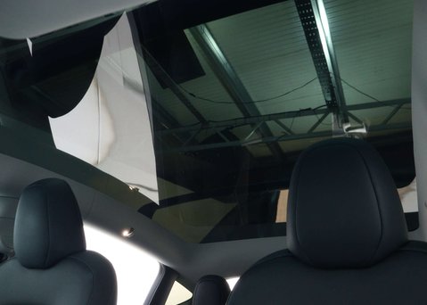 Tesla Model Y (Dual Motor) Long Range SUV 5dr Electric Auto 4WDE (384 bhp) 46