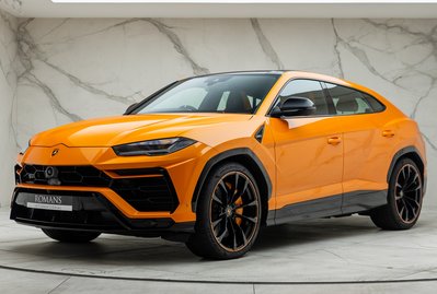 Lamborghini Urus Pearl Capsule 