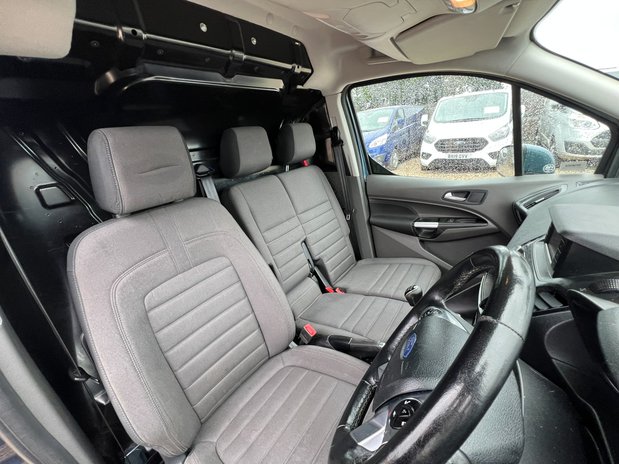 Ford Transit Connect SWB L1H1 Low Roof Limited 200 Alloys H/Seats Ply Sensors EURO 6 NO VAT 27