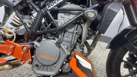 KTM Duke 2011 32K GOOD RUNNING SUPERMOTO PROJECT BIKE 125CC 15BHP 8