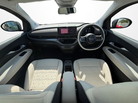 Fiat 500 87kW La Prima 42kWh 3dr Auto 16