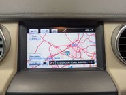 Land Rover Discovery 3.0 Discovery SE Tech SDV6 Auto 4WD 5dr 70