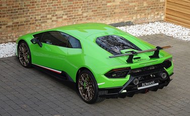 Lamborghini Huracan Performante 17