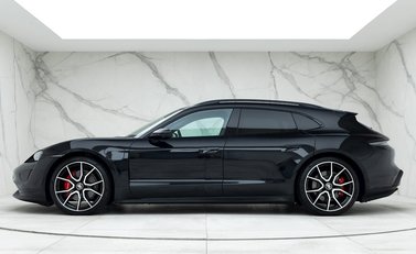 Porsche Taycan 4S Sport Turismo 2