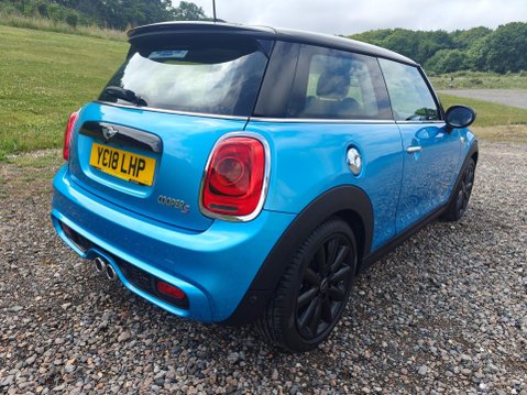 Mini Hatch 2.0 Cooper S Steptronic Euro 6 (s/s) 3dr 6