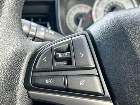 Suzuki Ignis SZ-T DUALJET MHEV 30
