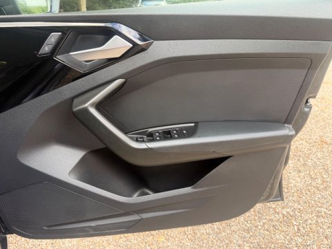 Audi A1 1.0 TFSI 25 Technik Sportback Euro 6 (s/s) 5dr 20