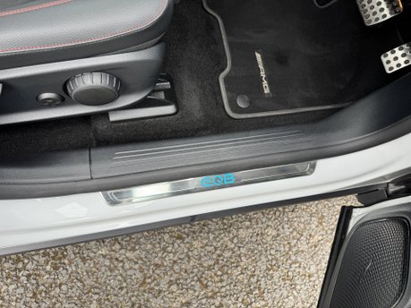 Mercedes-Benz EQB EQB 350 66KWH 4Matic AMG Line Premium Auto Electric 7 SEATER/PAN ROOF/VAT Q 18