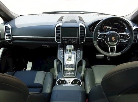 Porsche Cayenne Turbo 14