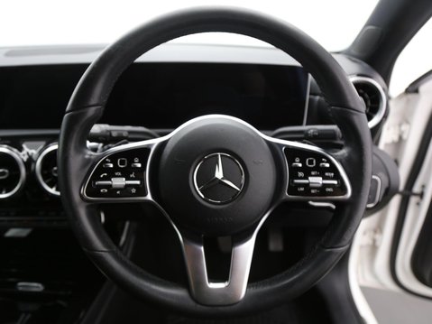 Mercedes-Benz A Class 1.5 A180d Sport (Executive) 7G-DCT Euro 6 (s/s) 5dr 10