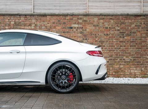 Mercedes-Benz C Class C63 S Coupe 25