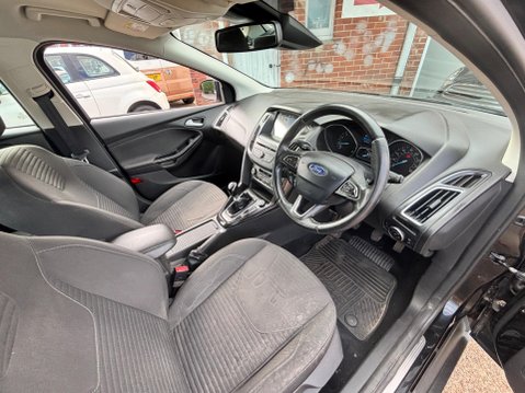 Ford Focus 1.0T EcoBoost Titanium Euro 6 (s/s) 5dr 5