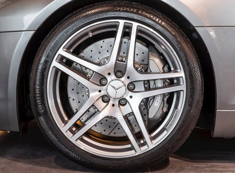 Mercedes-Benz SLS AMG 8