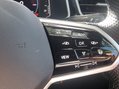 Volkswagen T-Roc R-LINE TSI DSG 40